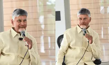 Banakacharla: చిల్లిగవ్వ ఇవ్వని వ్యక్తులు పీ4పై విమర్శలా? Banakacharla: చిల్లిగవ్వ ఇవ్వని వ్యక్తులు పీ4పై విమర్శలా?