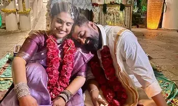 Vanitha: ఏంటీ నిజమా.. నాలుగో పెళ్లి చేసుకున్న వనిత ? Vanitha: ఏంటీ నిజమా.. నాలుగో పెళ్లి చేసుకున్న వనిత ?