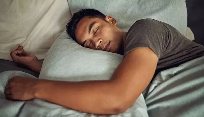 Sleepless Night: ఒక్కరోజు నిద్ర లేకుంటే అంత డేంజరా.? Sleepless Night: ఒక్కరోజు నిద్ర లేకుంటే అంత డేంజరా.?
