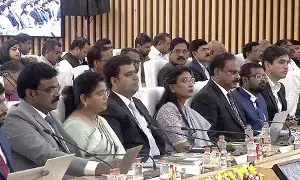 ఏపీలో ఐఏఎస్, ఐపీఎస్ ల బదిలీలకు రంగం సిద్దం ఏపీలో ఐఏఎస్, ఐపీఎస్ ల బదిలీలకు రంగం సిద్దం