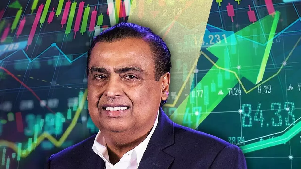 Forbes Richest List Out: అపర కుబేరుల కొత్త జాబితా.. ముకేశ్ అంబానీ టాప్.. టాప్ 10లో ఎవరున్నారు? Forbes Richest List Out: అపర కుబేరుల కొత్త జాబితా.. ముకేశ్ అంబానీ టాప్.. టాప్ 10లో ఎవరున్నారు?
