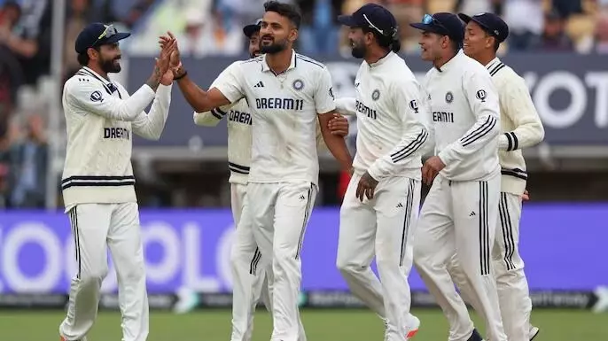 India 2nd Test: ఒక్క టెస్టుతో ఎన్నో రికార్డులు.. India 2nd Test: ఒక్క టెస్టుతో ఎన్నో రికార్డులు..