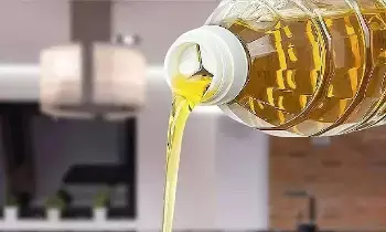 Edible Oil : ప్యాక్ సైజుల్లో మోసాలకు చెక్.. వంట నూనె ధరల కట్టడికి కేంద్రం కీలక అడుగు Edible Oil : ప్యాక్ సైజుల్లో మోసాలకు చెక్.. వంట నూనె ధరల కట్టడికి కేంద్రం కీలక అడుగు