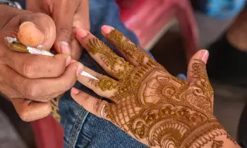 Henna (Gorintaku): గోరింటాకుతో మానసిక ఒత్తిడి మటుమాయం Henna (Gorintaku): గోరింటాకుతో మానసిక ఒత్తిడి మటుమాయం