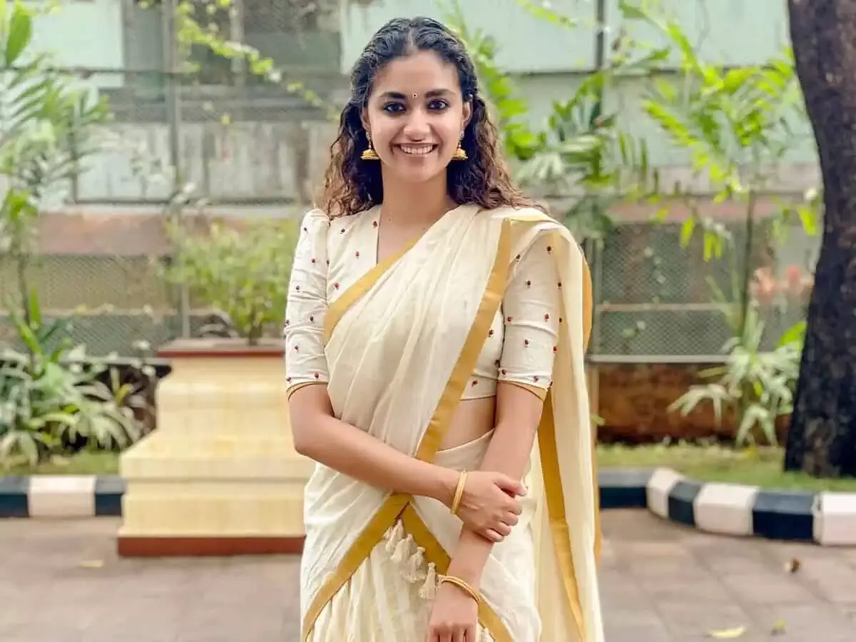 Keerthy Suresh: మళ్లీ లాక్ డౌన్ వస్తే ఆ హీరో ఫ్యామిలీతో ఉంటా : కీర్తి సురేశ్ Keerthy Suresh: మళ్లీ లాక్ డౌన్ వస్తే ఆ హీరో ఫ్యామిలీతో ఉంటా : కీర్తి సురేశ్