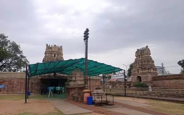 Sri Soumyanathaswamy: హనుమంత వాహనంపై శ్రీ సౌమ్యనాథస్వామి కటాక్షం Sri Soumyanathaswamy: హనుమంత వాహనంపై శ్రీ సౌమ్యనాథస్వామి కటాక్షం