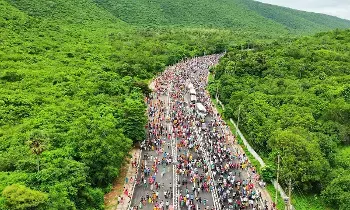 Giripradakshina at Simhachalam: సింహాచలంలో గిరిప్రదక్షిణ.. రెండు రోజులపాటు ఆర్జిత సేవలు రద్దు Giripradakshina at Simhachalam: సింహాచలంలో గిరిప్రదక్షిణ.. రెండు రోజులపాటు ఆర్జిత సేవలు రద్దు