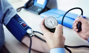 High Blood Pressure: అసలు బీపీ ఎందుకు వస్తుంది.? High Blood Pressure: అసలు బీపీ ఎందుకు వస్తుంది.?