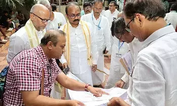 TTD EO Inspections: తిరుమలలో టీటీడీ ఈవో విస్తృత తనిఖీలు TTD EO Inspections: తిరుమలలో టీటీడీ ఈవో విస్తృత తనిఖీలు