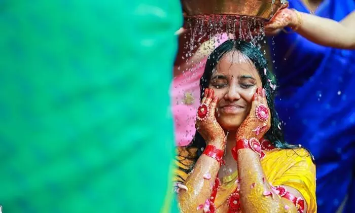 Abhyanga Snanam: అభ్యంగన స్నానం మంచిదేనా? ప్రయోజనాలు ఏంటీ? Abhyanga Snanam: అభ్యంగన స్నానం మంచిదేనా? ప్రయోజనాలు ఏంటీ?