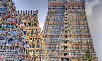 Bhooloka Vaikuntha: భూలోక వైకుంఠం.. శ్రీరంగం ఆలయ విశేషాలు ఇవే! Bhooloka Vaikuntha: భూలోక వైకుంఠం.. శ్రీరంగం ఆలయ విశేషాలు ఇవే!