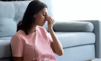 Eye Pain: కళ్లు నొప్పిగా ఉంటే.. ఈ చిట్కాలు ఫాలో అవ్వండి Eye Pain: కళ్లు నొప్పిగా ఉంటే.. ఈ చిట్కాలు ఫాలో అవ్వండి