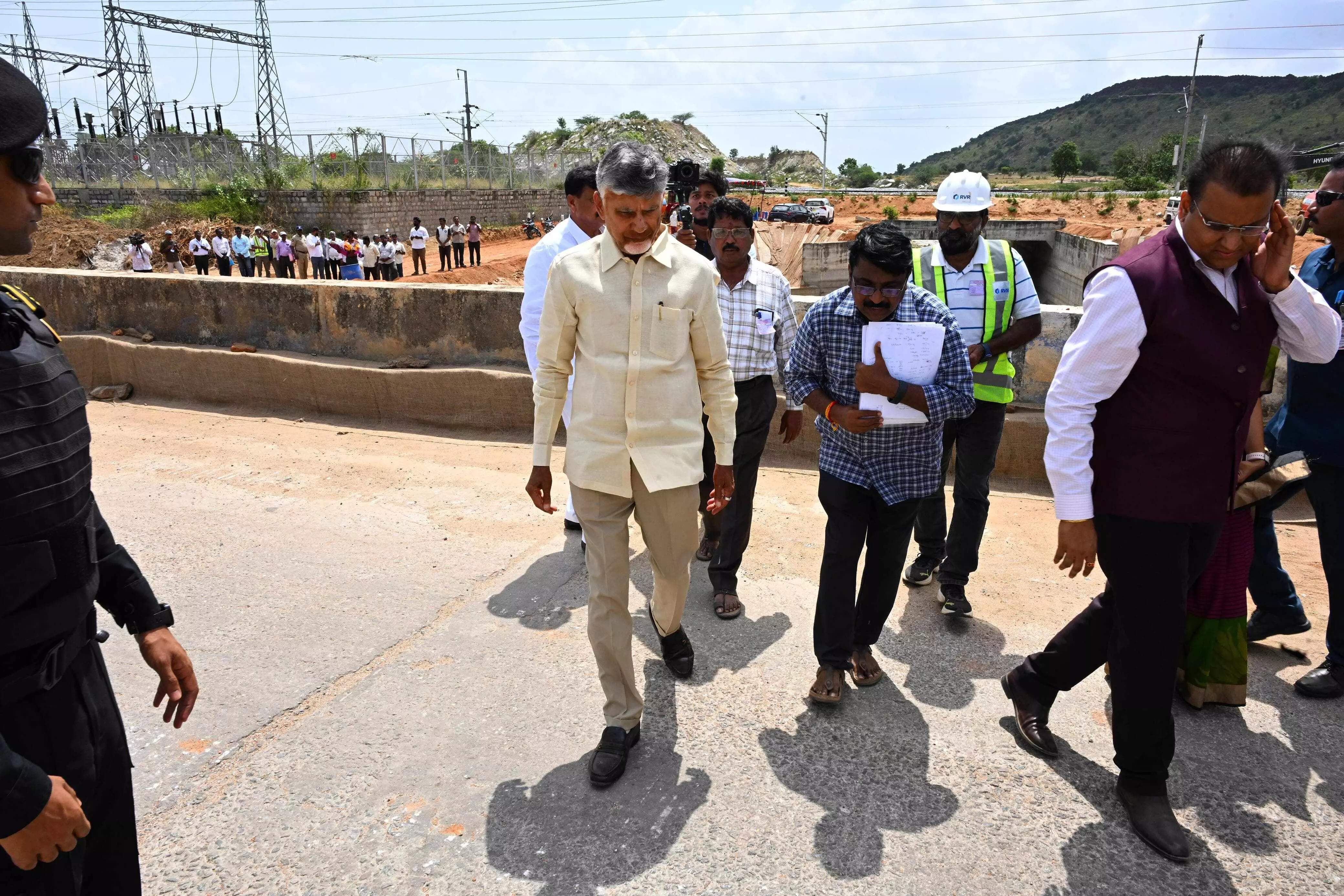 రాయలసీమకు జలసిరులు రాయలసీమకు జలసిరులు