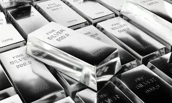 Gold Price : ఒక్క సారిగా పడిపోయిన బంగారం, వెండి ధరలు.. కారణం ఇదే Gold Price : ఒక్క సారిగా పడిపోయిన బంగారం, వెండి ధరలు.. కారణం ఇదే