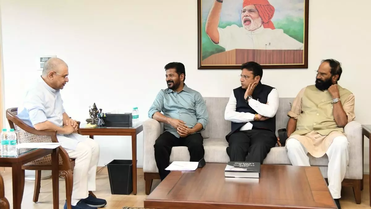 నూత‌న రైలు మార్గాలు మంజూరు చేయండి