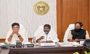 Polluting industries : కాలుష్యకారక పరిశ్రమలను ఓఆర్ఆర్ వెలుపలకి తరలించాలి Polluting industries : కాలుష్యకారక పరిశ్రమలను ఓఆర్ఆర్ వెలుపలకి తరలించాలి