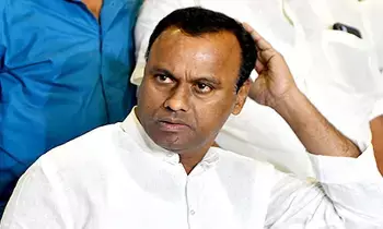 Komatireddy : కాంగ్రెస్ లో సీయం ఎవరనేది అధిష్టానం డిసైడ్ చేస్తుంది Komatireddy : కాంగ్రెస్ లో సీయం ఎవరనేది అధిష్టానం డిసైడ్ చేస్తుంది