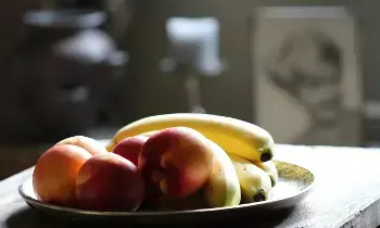 Apple vs Banana: వర్షాకాలంలో అజీర్ణానికి ఆపిల్ లేదా అరటిపండు.. ఏది మంచిది? Apple vs Banana: వర్షాకాలంలో అజీర్ణానికి ఆపిల్ లేదా అరటిపండు.. ఏది మంచిది?