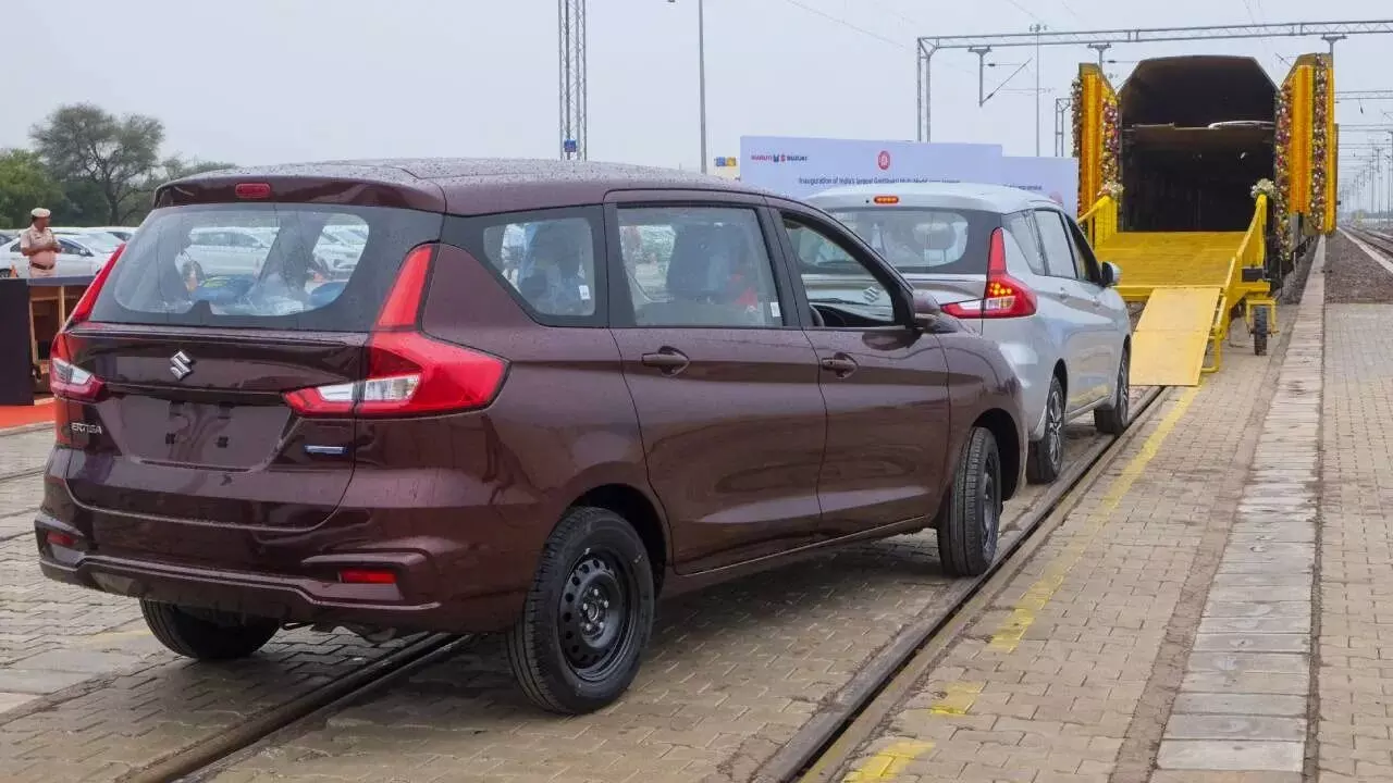 Auto Exports : 14.57లక్షల వాహనాలు ఎగుమతి చేసిన భారత్..మూడు నెలల్లో రికార్డు Auto Exports : 14.57లక్షల వాహనాలు ఎగుమతి చేసిన భారత్..మూడు నెలల్లో రికార్డు