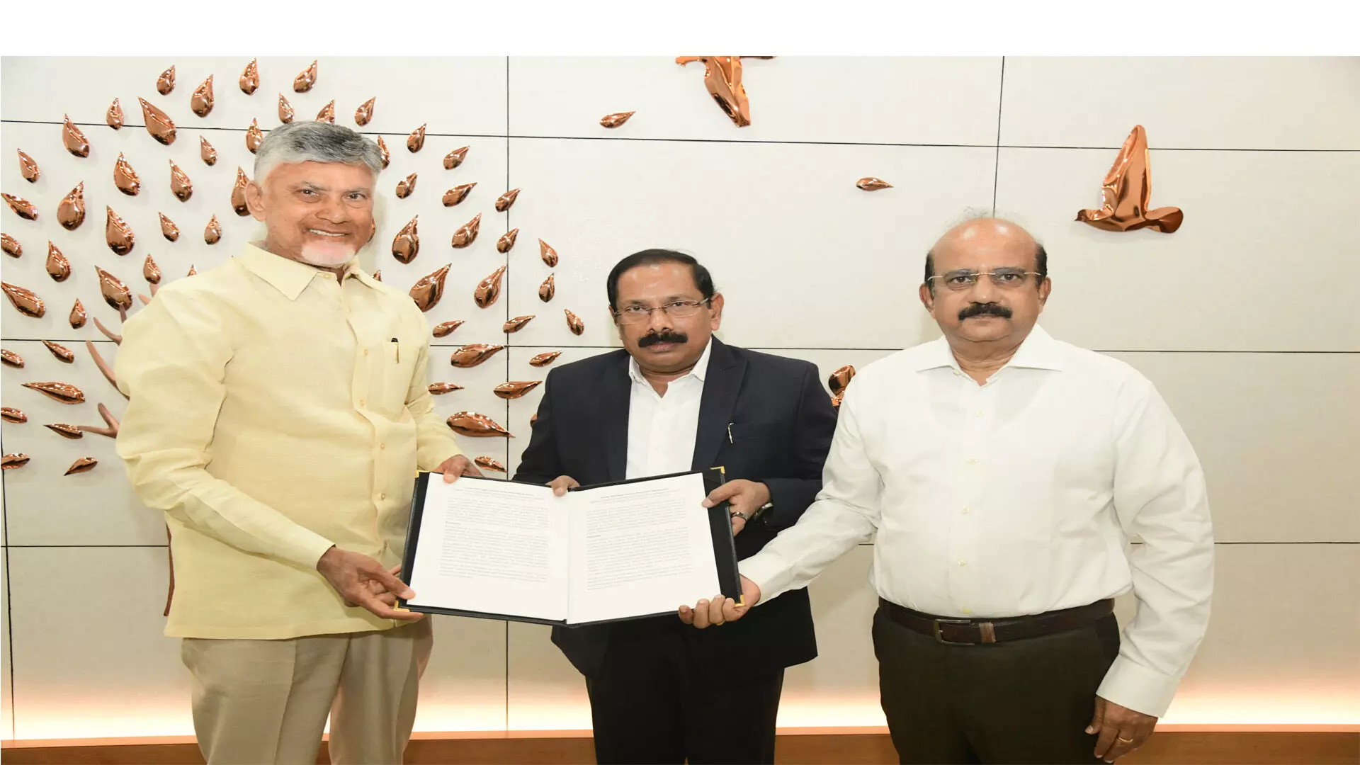 Green Hydrogen : గ్రీన్ హైడ్రోజన్ వ్యాలీ అమరావతి డిక్లరేషన్ Green Hydrogen : గ్రీన్ హైడ్రోజన్ వ్యాలీ అమరావతి డిక్లరేషన్
