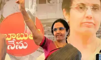 Nara Bhuvaneswari : సీఎం చంద్రబాబు సతీమణి ఒక్క రోజుకు ఎన్ని కోట్లు సంపాదిస్తారో తెలుసా ? Nara Bhuvaneswari : సీఎం చంద్రబాబు సతీమణి ఒక్క రోజుకు ఎన్ని కోట్లు సంపాదిస్తారో తెలుసా ?
