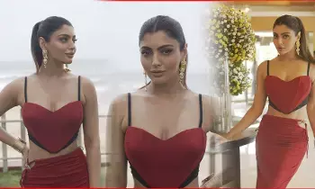 రోజ్ గార్డెన్ ఆకాంక్ష పురి రోజ్ గార్డెన్ ఆకాంక్ష పురి