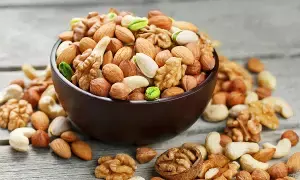 Best Time to Eat Nuts: గింజలు తినడానికి ఏది బెస్ట్ టైమ్..? Best Time to Eat Nuts: గింజలు తినడానికి ఏది బెస్ట్ టైమ్..?