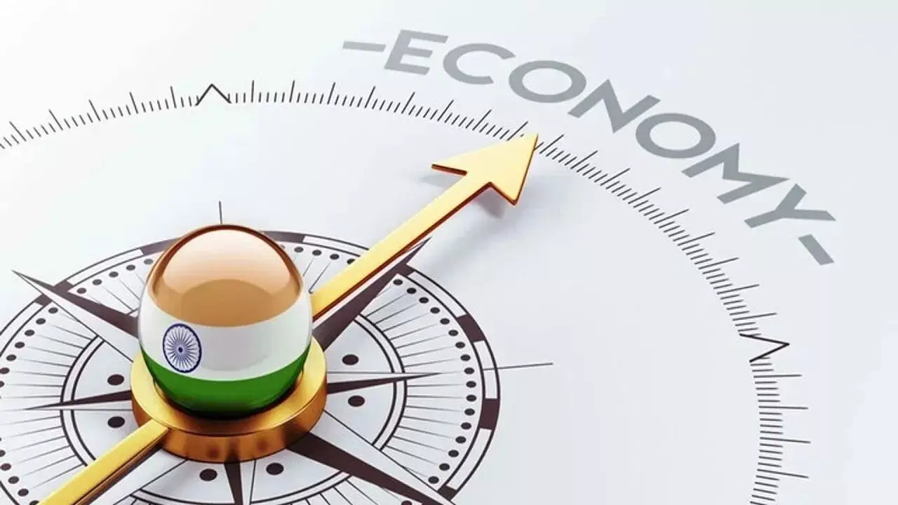 India Economy Geopolitical Tensions: భారతదేశ ఆర్థిక వ్యవస్థకు ఒకే రోజు రెండు షాక్లు.. ఈ నివేదికలు ఏం సూచిస్తున్నాయి? India Economy Geopolitical Tensions: భారతదేశ ఆర్థిక వ్యవస్థకు ఒకే రోజు రెండు షాక్లు.. ఈ నివేదికలు ఏం సూచిస్తున్నాయి?
