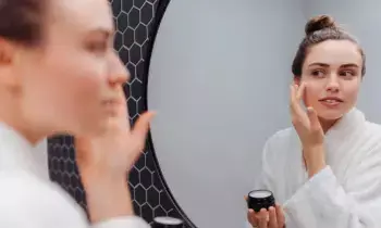 Skincare Tips: 20ఏళ్లు దాటిన తర్వాత చర్మ సంరక్షణకు తీసుకోవాల్సిన జాగ్రత్తల గురించి తెలుసా..? Skincare Tips: 20ఏళ్లు దాటిన తర్వాత చర్మ సంరక్షణకు తీసుకోవాల్సిన జాగ్రత్తల గురించి తెలుసా..?