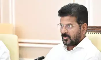 Cm Revanth Reddy : భారీవర్షాలకు జిల్లా కలెక్టర్లు అప్రమత్తంగా ఉండండి Cm Revanth Reddy : భారీవర్షాలకు జిల్లా కలెక్టర్లు అప్రమత్తంగా ఉండండి