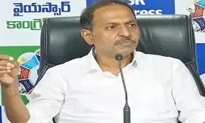 Pulivendula Satishreddy : హమీలన్నీ అమలు చేశామంటే ప్రజలు అవాక్కవుతున్నారు Pulivendula Satishreddy : హమీలన్నీ అమలు చేశామంటే ప్రజలు అవాక్కవుతున్నారు