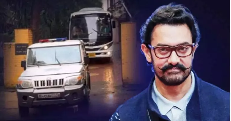 IPS Officers at Aamir Khan’s House: అమీర్ ఖాన్ ఇంటికి 25 మంది IPS ఆఫీసర్లు..అసలేం జరుగుతోంది.? IPS Officers at Aamir Khan’s House: అమీర్ ఖాన్ ఇంటికి 25 మంది IPS ఆఫీసర్లు..అసలేం జరుగుతోంది.?