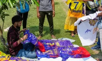IPL Jerseys Stolen: రూ. 6 లక్షల ఐపీఎల్ జెర్సీలు దొంగతనం! IPL Jerseys Stolen: రూ. 6 లక్షల ఐపీఎల్ జెర్సీలు దొంగతనం!