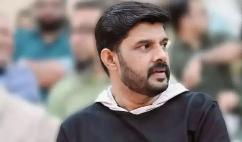 Malayalam Actor Kalabhavan Nawas: అనుమానాస్పద స్థితిలో మలయాళ నటుడు మృతి Malayalam Actor Kalabhavan Nawas: అనుమానాస్పద స్థితిలో మలయాళ నటుడు మృతి