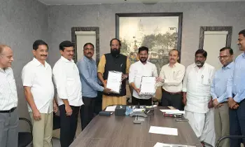 Kaleswaram : సీయంకు చేరిన కాళేశ్వరం ప్రాజెక్టుపై పీసీఘోష్ విచారణ నివేదిక Kaleswaram : సీయంకు చేరిన కాళేశ్వరం ప్రాజెక్టుపై పీసీఘోష్ విచారణ నివేదిక