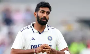 Bumrahs Cricket Career: బుమ్రా క్రికెటర్ కెరీర్ పై సంధిగ్ధం.? Bumrahs Cricket Career: బుమ్రా క్రికెటర్ కెరీర్ పై సంధిగ్ధం.?