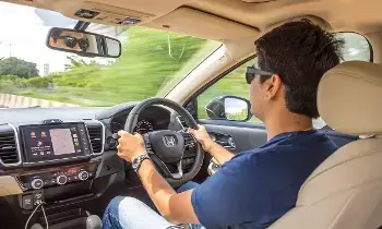 Honda : కొత్త కారు కొనే వాళ్లకు గుడ్ న్యూస్.. హోండా పాపులర్ మోడల్ పై రూ.లక్ష తగ్గింపు Honda : కొత్త కారు కొనే వాళ్లకు గుడ్ న్యూస్.. హోండా పాపులర్ మోడల్ పై రూ.లక్ష తగ్గింపు
