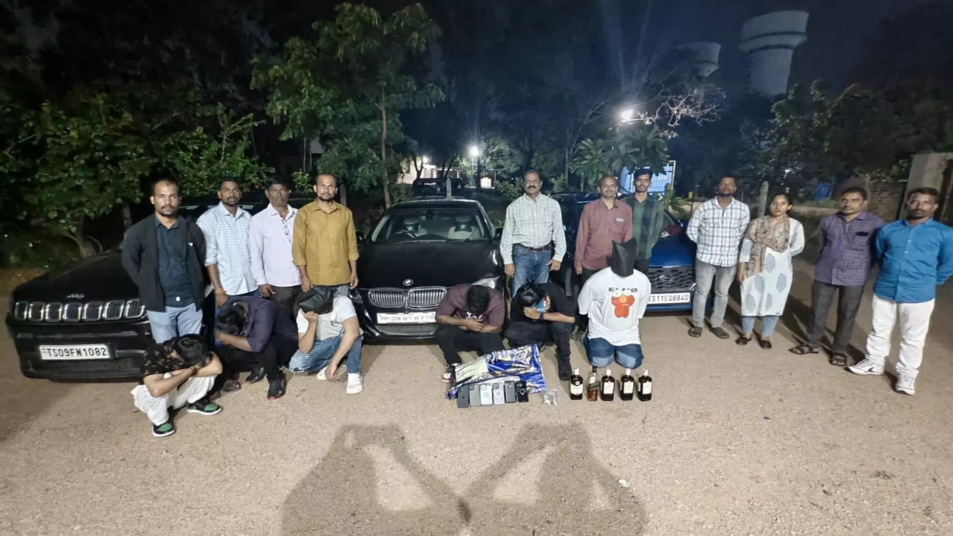 Drugs Party : మొయినాబాద్ ఫామ్ హౌజ్ లో డ్రగ్స్ పార్టీ Drugs Party : మొయినాబాద్ ఫామ్ హౌజ్ లో డ్రగ్స్ పార్టీ