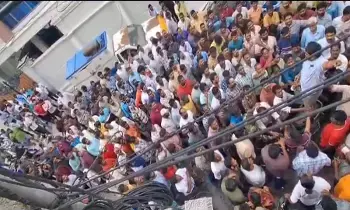 Tollywood Shootings Stalled : తెలుగు సినీ పరిశ్రమలో నిలిచిపోయిన షూటింగులు Tollywood Shootings Stalled : తెలుగు సినీ పరిశ్రమలో నిలిచిపోయిన షూటింగులు