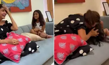 Allu Arjuns Daughter: నువ్వు తెలుగు వ్యక్తివేనా.. మంచు లక్ష్మీకి ఝలక్ ఇచ్చిన బన్నీ కూతురు Allu Arjuns Daughter: నువ్వు తెలుగు వ్యక్తివేనా.. మంచు లక్ష్మీకి ఝలక్ ఇచ్చిన బన్నీ కూతురు