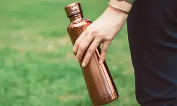Copper Vessel: రాగి సీసాలో నీరు తాగుతున్నారా..? ఈ తప్పులు అస్సలు చేయొద్దు Copper Vessel: రాగి సీసాలో నీరు తాగుతున్నారా..? ఈ తప్పులు అస్సలు చేయొద్దు