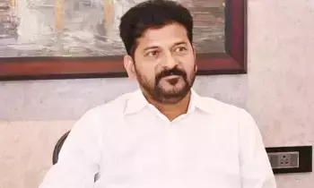 CM Revanth Reddy : బీసీలకు 42శాతం రిజర్వేషన్లు ఇవ్వాలన్నది మా కమిట్మెంట్ CM Revanth Reddy : బీసీలకు 42శాతం రిజర్వేషన్లు ఇవ్వాలన్నది మా కమిట్మెంట్