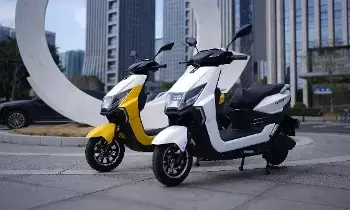 Zelio Electric : సింగిల్ ఛార్జ్ తో 100కిమీ.. మొబైల్ ఫోన్ కంటే తక్కువ ధరకే ఎలక్ట్రిక్ స్కూటర్