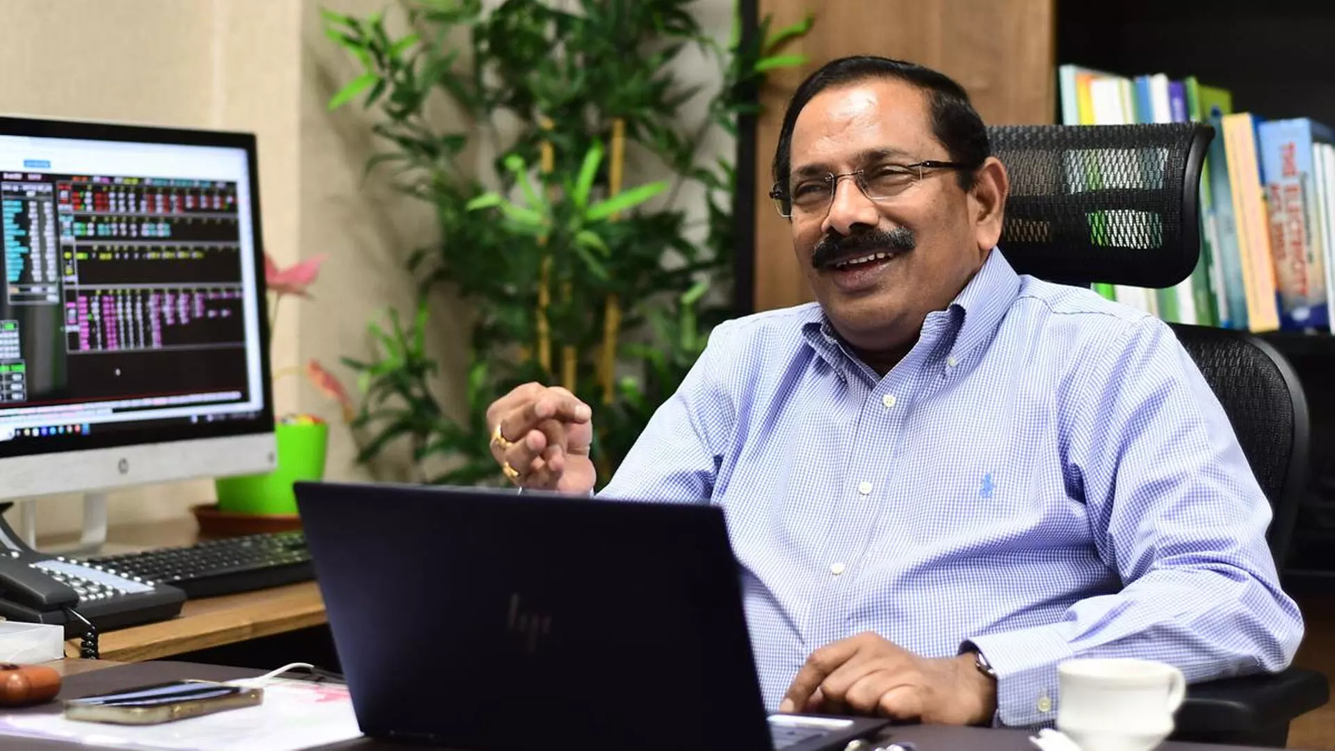 Andhra Pradesh : యూరియా,డిఏపి ఎరువులు అవసరానికి సరిపడిన నిల్వలున్నాయి Andhra Pradesh : యూరియా,డిఏపి ఎరువులు అవసరానికి సరిపడిన నిల్వలున్నాయి