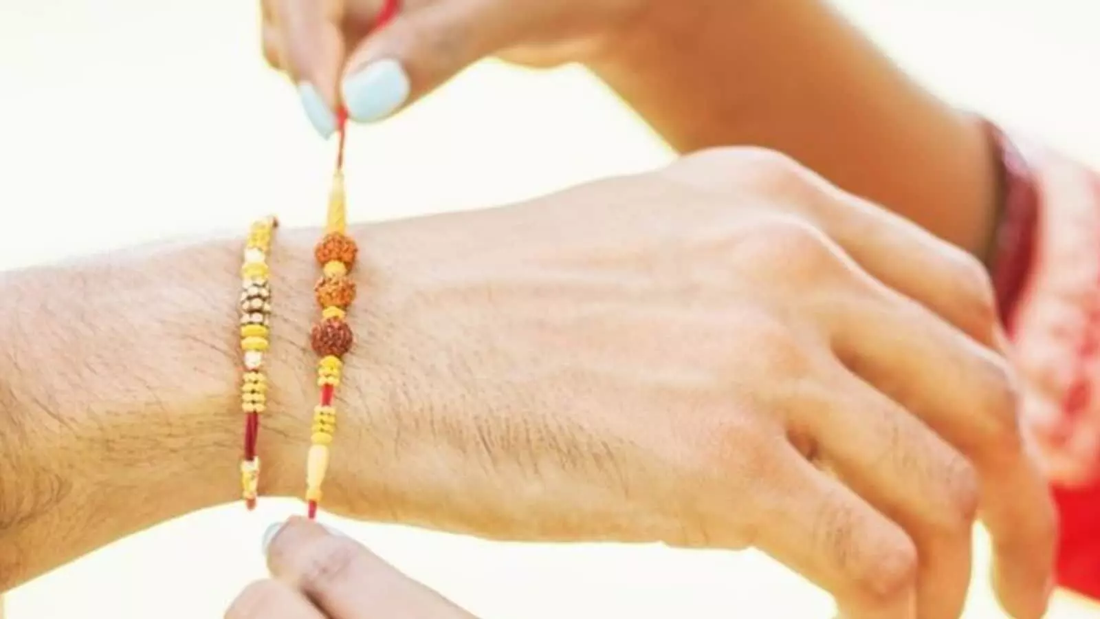 Behind Raksha Bandhan Festival: రక్షాబంధన్ పండగ వెనుకున్న పరమార్థం ఏంటీ? Behind Raksha Bandhan Festival: రక్షాబంధన్ పండగ వెనుకున్న పరమార్థం ఏంటీ?