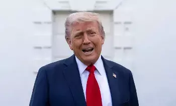 Donald Trump : అమెరికా-భారత్ వాణిజ్య వివాదం.. ట్రేడ్ డీల్ వాయిదా! Donald Trump : అమెరికా-భారత్ వాణిజ్య వివాదం.. ట్రేడ్ డీల్ వాయిదా!