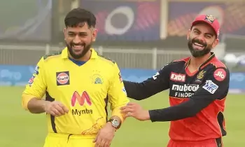 Dhoni: కోహ్లీ కంప్లీట్ ఎంటర్ టైన్ మెంట్ ప్యాకేజీ: ధోనీ Dhoni: కోహ్లీ కంప్లీట్ ఎంటర్ టైన్ మెంట్ ప్యాకేజీ: ధోనీ