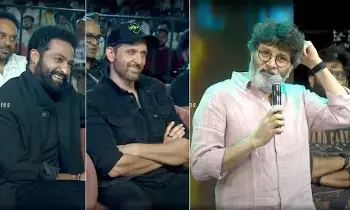 Trivikram: ఇది హృతిక్ రామ నామ సంవత్సరం: త్రివిక్రమ్ Trivikram: ఇది హృతిక్ రామ నామ సంవత్సరం: త్రివిక్రమ్