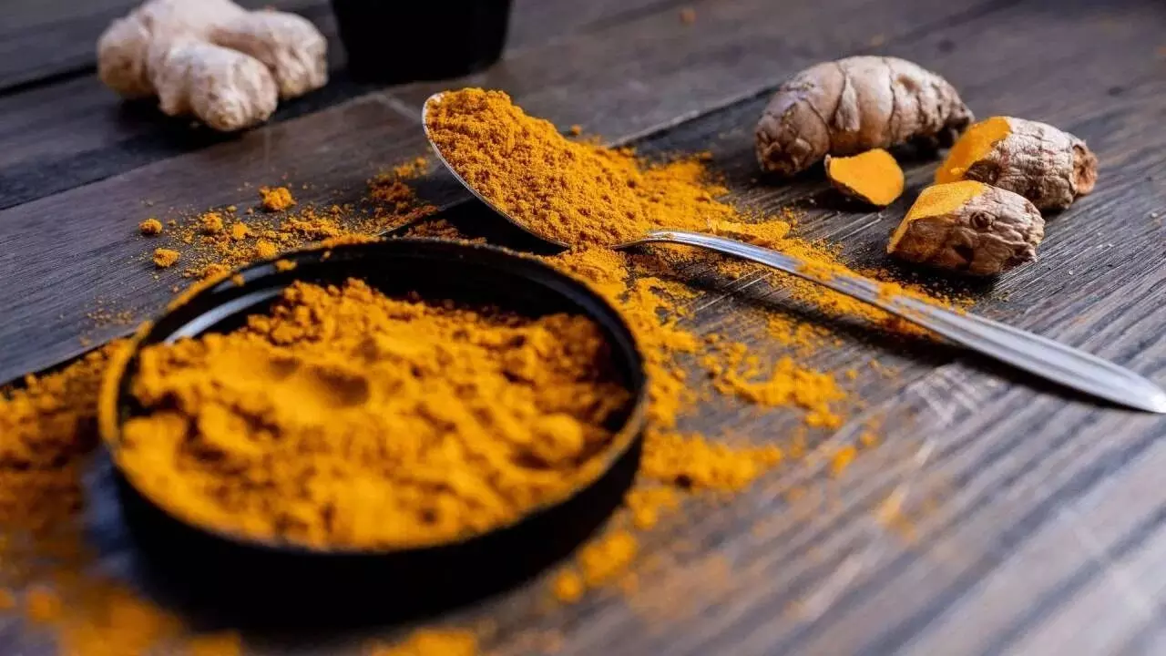 Bathe with Turmeric in Water: నీటిలో పసుపు వేసుకుని స్నానం చేస్తే ఏం జరుగుతుందో తెలుసా..?