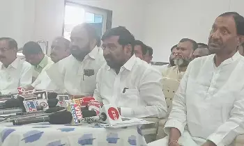 Jagadish Reddy : కృష్ణలో జలకళ ఉన్న ఈ ప్రభుత్వం సాగునీరు అందించలేకపోతోంది Jagadish Reddy : కృష్ణలో జలకళ ఉన్న ఈ ప్రభుత్వం సాగునీరు అందించలేకపోతోంది